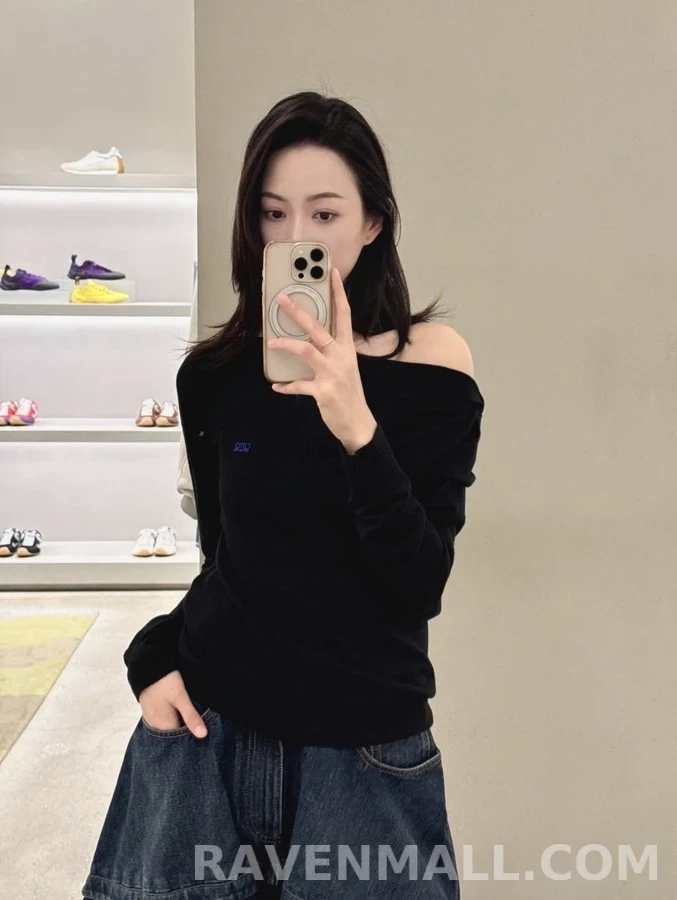 로에베 로에베 아나그램 보트넥 긴팔 티셔츠 상세 이미지