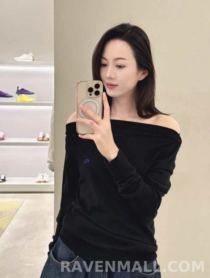 로에베 로에베 아나그램 보트넥 긴팔 티셔츠 상세 이미지