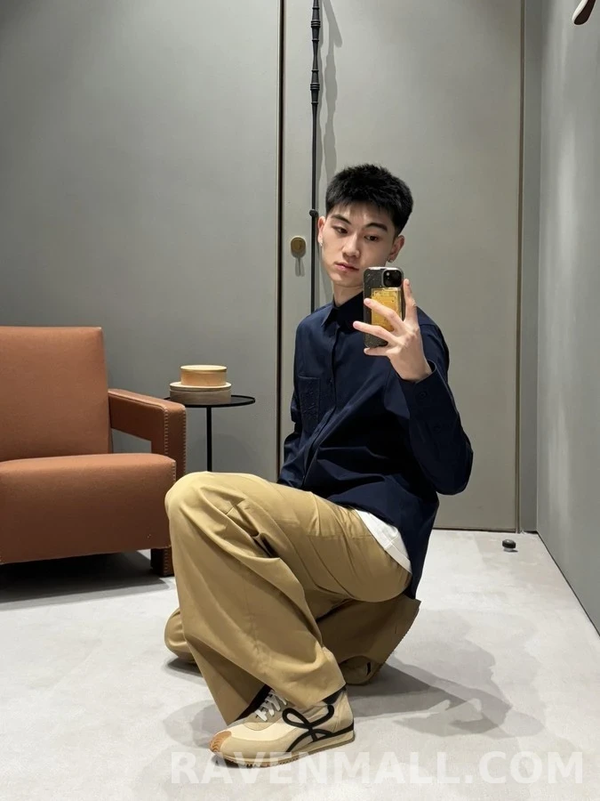 로에베 로에베 아나그램 자수 긴팔 티셔츠 상세 이미지