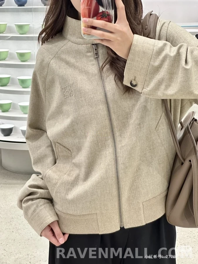 로에베 로에베 엠보싱 울 블렌드 집업 자켓 상세 이미지