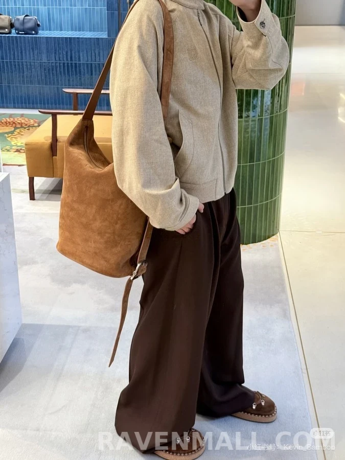 로에베 로에베 엠보싱 울 블렌드 집업 자켓 상세 이미지