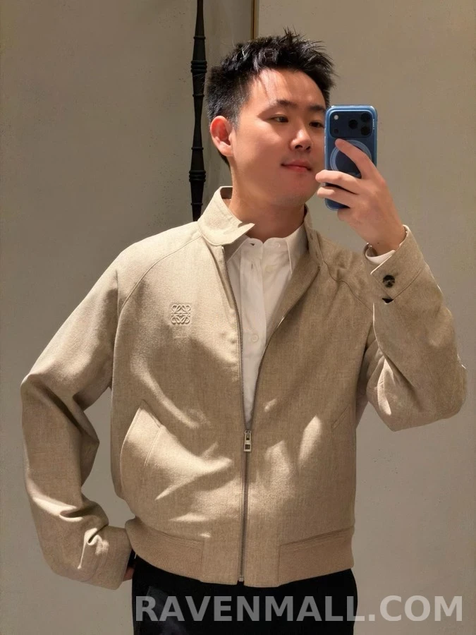 로에베 로에베 엠보싱 울 블렌드 집업 자켓 상세 이미지