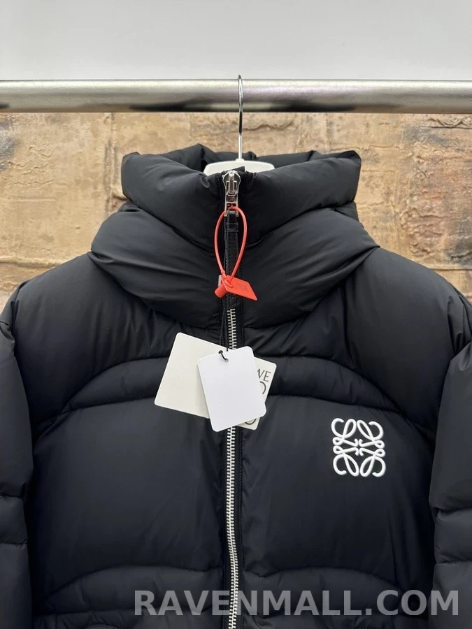 로에베 로에베 자수 패딩 상세 이미지