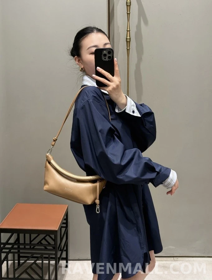 로에베 로에베 컨트라스트 스트라이프 롱 셔츠 상세 이미지