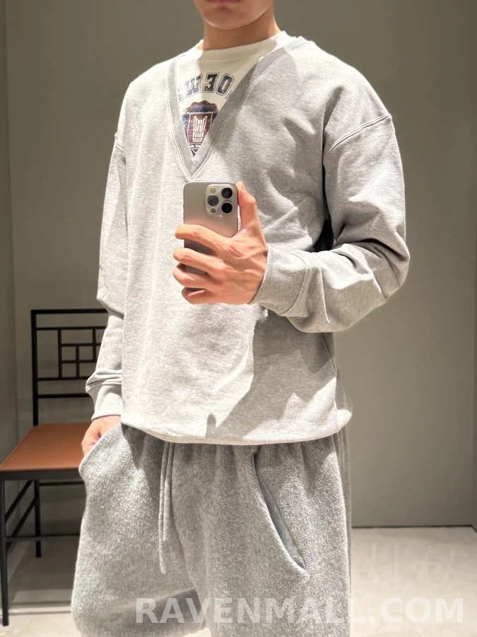 로에베 로에베 페이크 투피스 V넥 맨투맨 상세 이미지