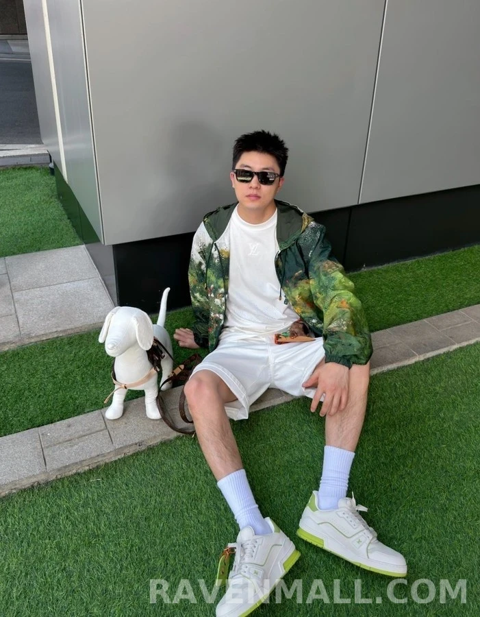 루이비통 루이비통 모노그램 프린티드 윈드브레이커 상세 이미지