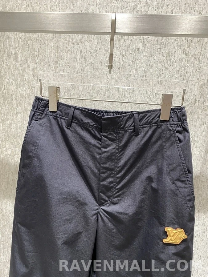 루이비통 루이비통 가죽 로고 캐주얼 팬츠 상세 이미지