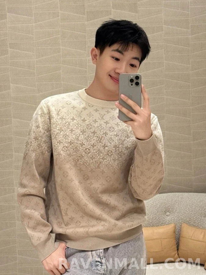 루이비통 루이비통 그라데이션 모노그램 니트 스웨터 상세 이미지