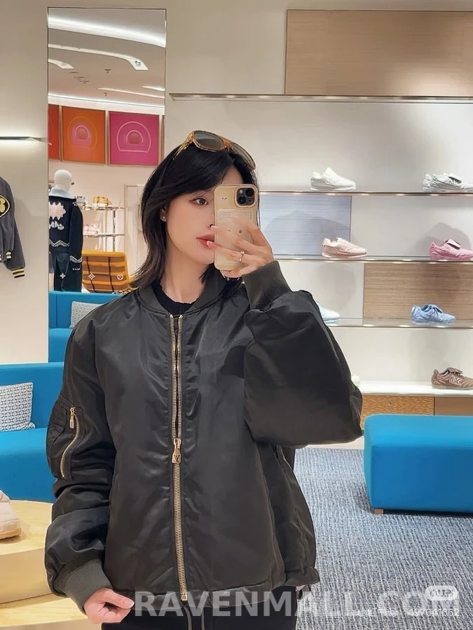 루이비통 루이비통 나일론 파일럿 자켓 상세 이미지