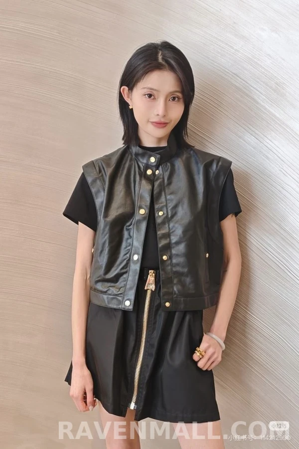 루이비통 루이비통 레더 크롭 베스트 상세 이미지