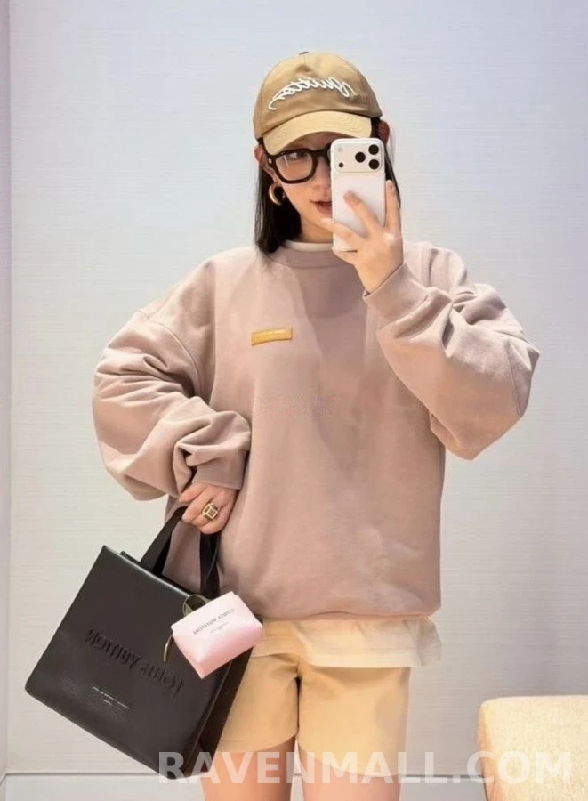 루이비통 루이비통 레더 패치 맨투맨 상세 이미지