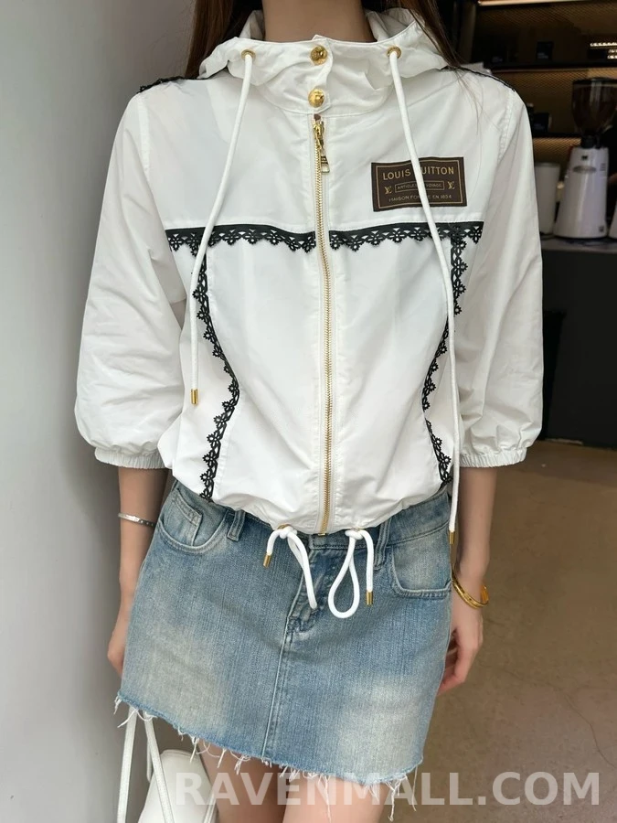 루이비통 루이비통 레이스 라벨 후드 바람막이 상세 이미지