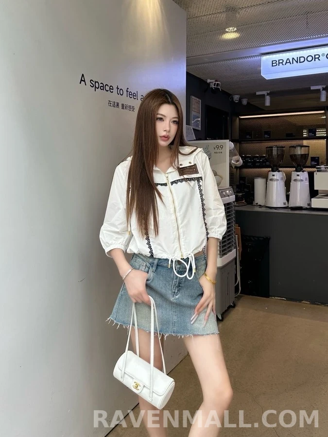 루이비통 루이비통 레이스 라벨 후드 바람막이 상세 이미지