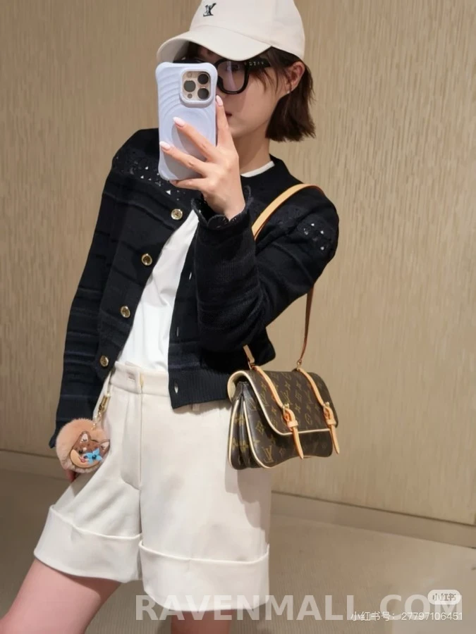 루이비통 루이비통 레이스 크롭 가디건 상세 이미지