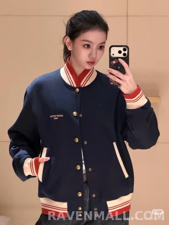 루이비통 루이비통 레터링 콘트라스트 스트라이프 바시티 자켓 상세 이미지