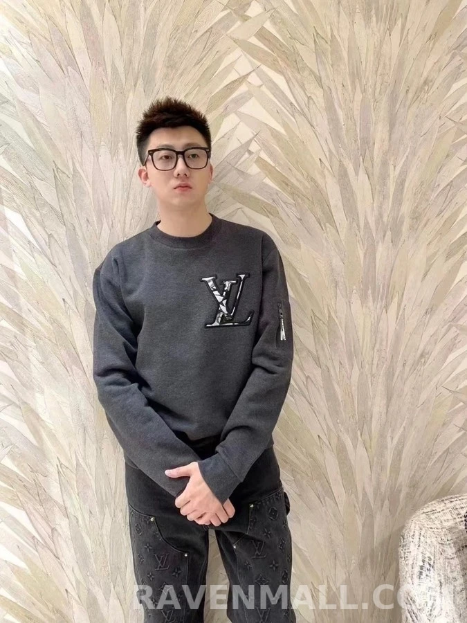 루이비통 루이비통 로고 자수 맨투맨 상세 이미지