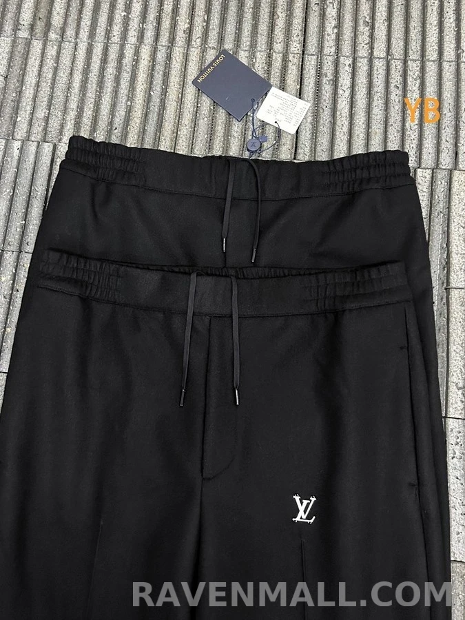 루이비통 루이비통 로고 테크 트레이닝 팬츠 상세 이미지