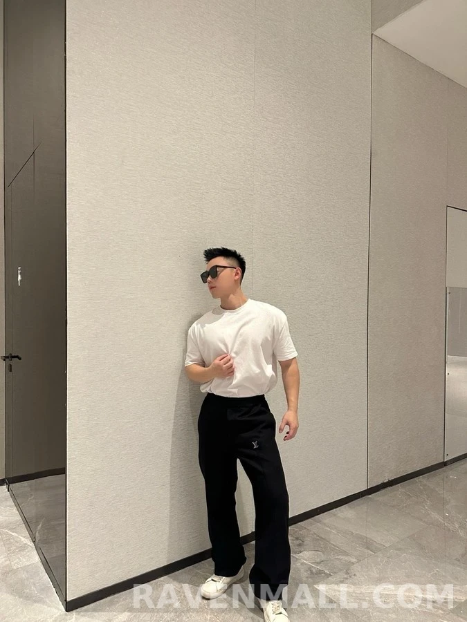 루이비통 루이비통 로고 테크 트레이닝 팬츠 상세 이미지