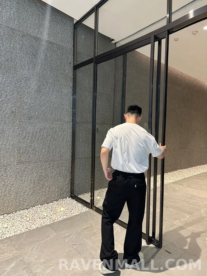 루이비통 루이비통 로고 테크 트레이닝 팬츠 상세 이미지