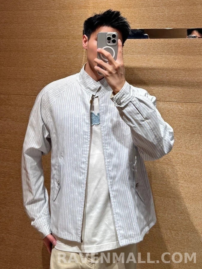 루이비통 루이비통 리버서블 봄버 자켓 상세 이미지
