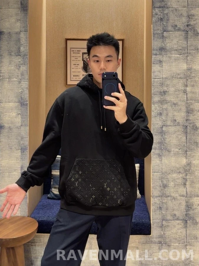 루이비통 루이비통 리플렉티브 모노그램 후드 상세 이미지