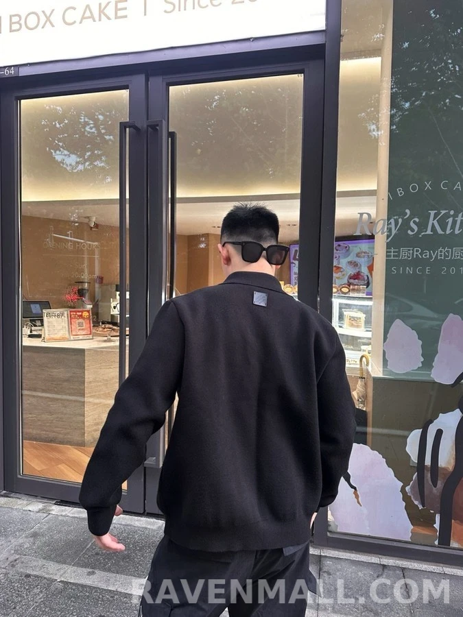 루이비통 루이비통 모노그램 가죽 디테일 니트 가디건 상세 이미지