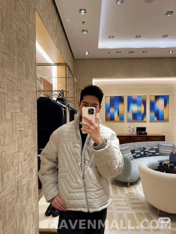 루이비통 루이비통 모노그램 자수 패딩 자켓 상세 이미지