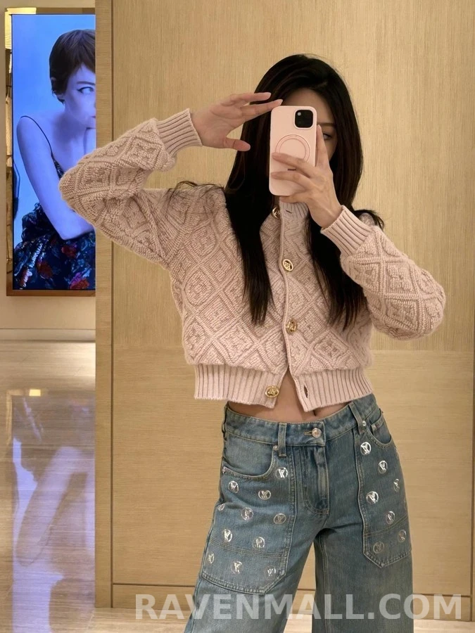 루이비통 루이비통 모노그램 자수 플레어 데님 팬츠 상세 이미지
