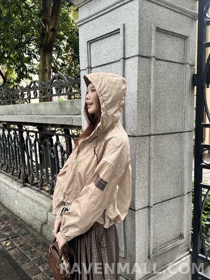 루이비통 루이비통 모노그램 자카드 크롭 재킷 상세 이미지