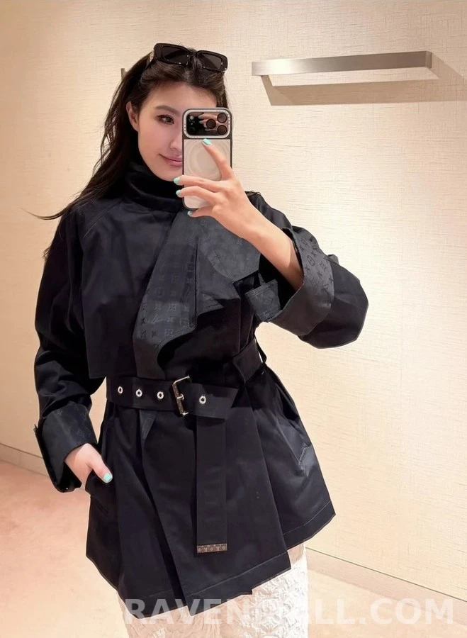 루이비통 루이비통 모노그램 칼라 커프스 숏 트렌치코트 상세 이미지