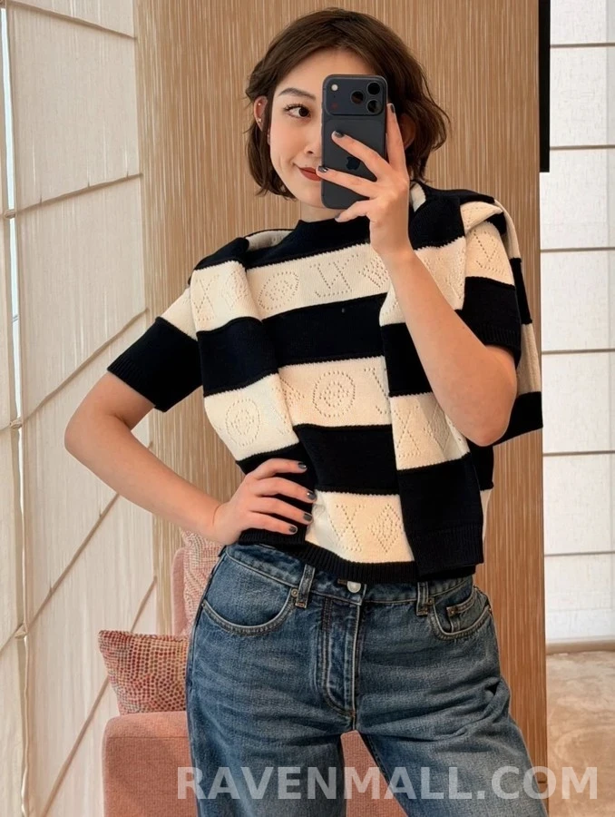 루이비통 루이비통 모노그램 컷아웃 스트라이프 니트 상세 이미지