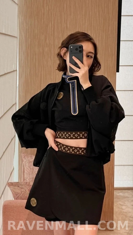 루이비통 루이비통 모노그램 테크니트 집업 상세 이미지