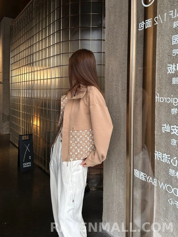 루이비통 루이비통 모노그램 패치워크 스탠드넥 자켓 상세 이미지