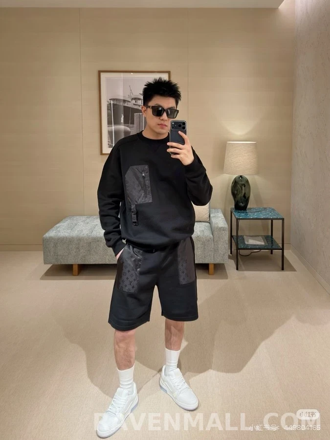 루이비통 루이비통 모노그램 포켓 맨투맨 상세 이미지