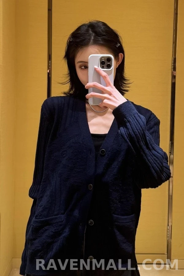 루이비통 루이비통 모노그램 플라워 가디건 상세 이미지