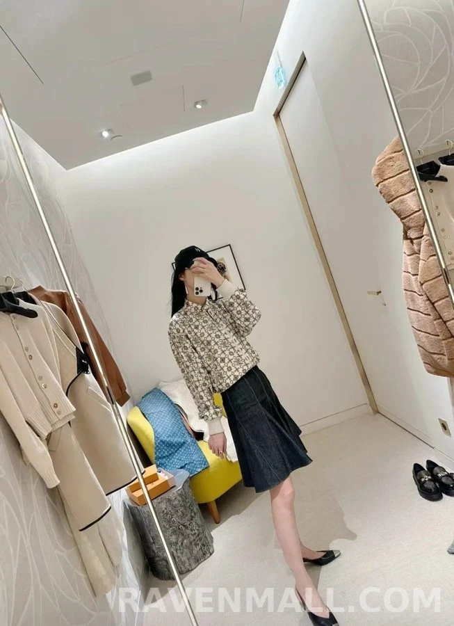 루이비통 루이비통 모노그램 플라워 리버서블 봄버 자켓 상세 이미지