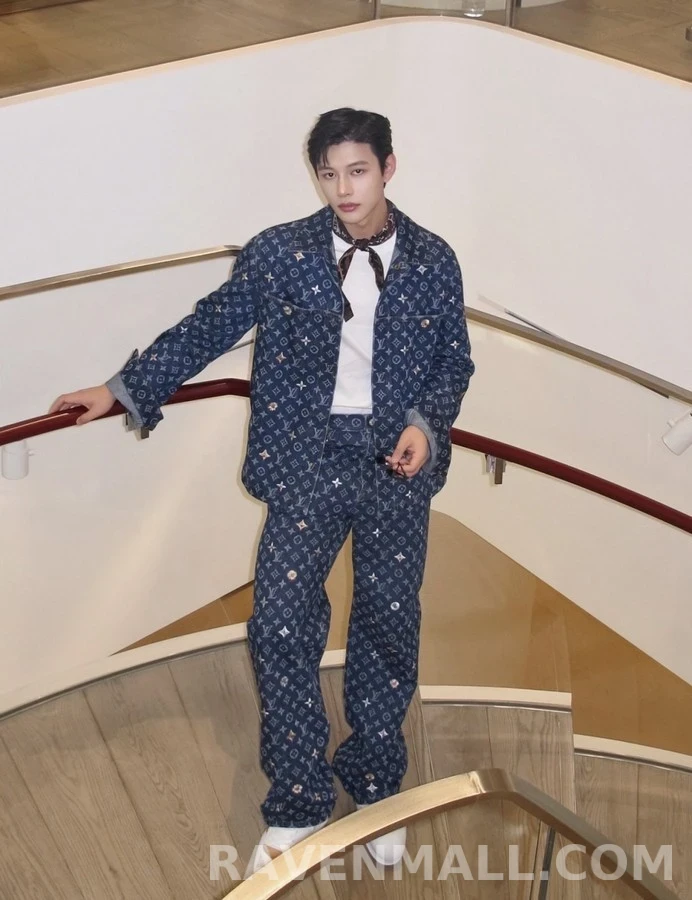 루이비통 루이비통 모노그램 플라워 자수 데님 자켓 상세 이미지
