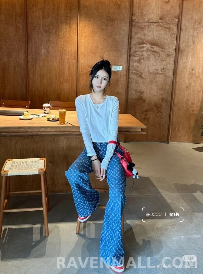 루이비통 루이비통 모노그램 플레어 데님 팬츠 상세 이미지