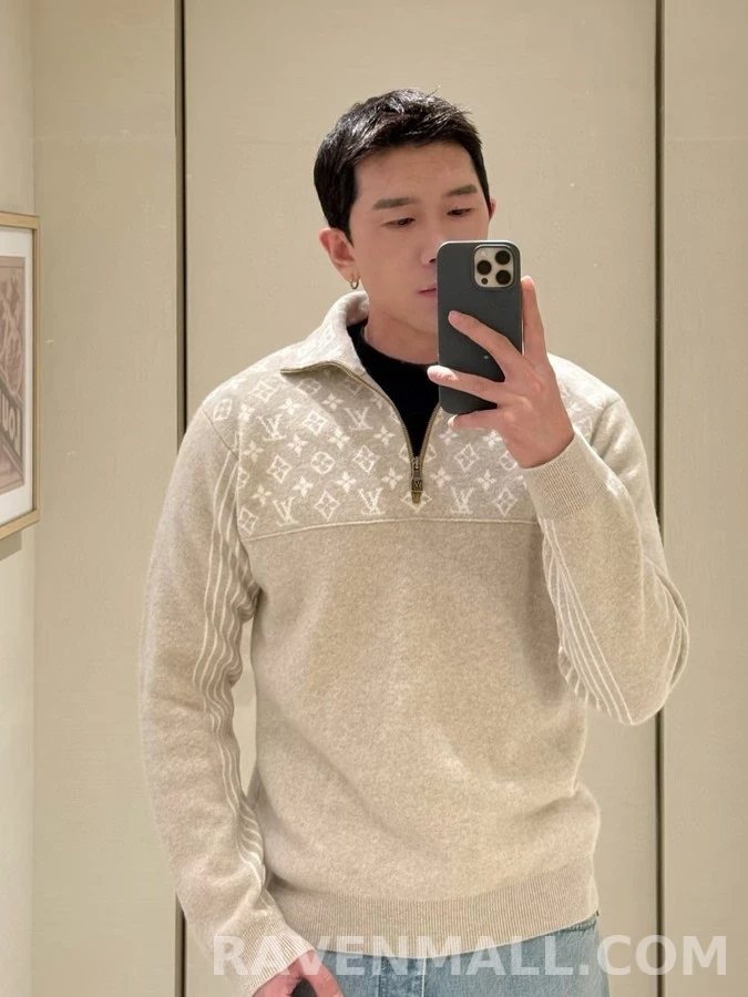 루이비통 루이비통 모노그램 하프 집업 니트 상세 이미지