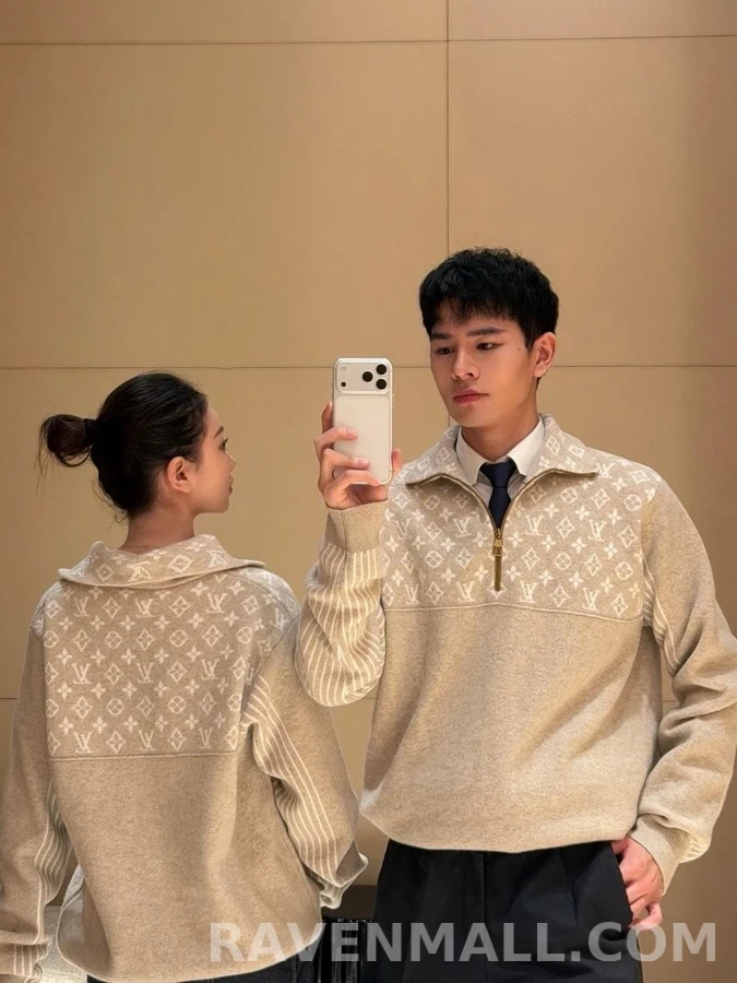 루이비통 루이비통 모노그램 하프집업 스웨터 상세 이미지