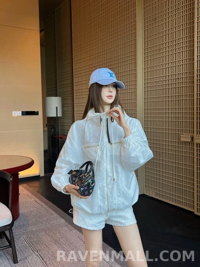루이비통 루이비통 모노그램 후드 재킷 상세 이미지