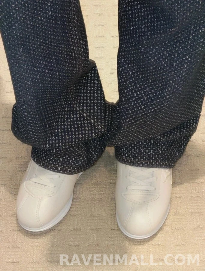 루이비통 루이비통 반사 나노그램 와이드 데님 팬츠 상세 이미지