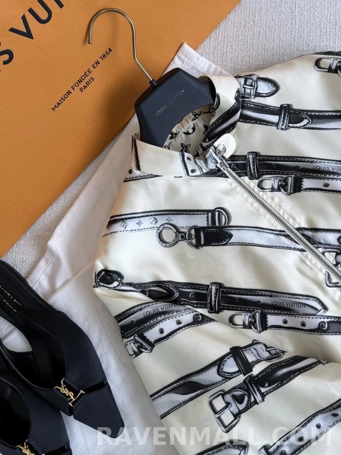 루이비통 루이비통 벨트 프린트 스탠드 칼라 양면 자켓 상세 이미지
