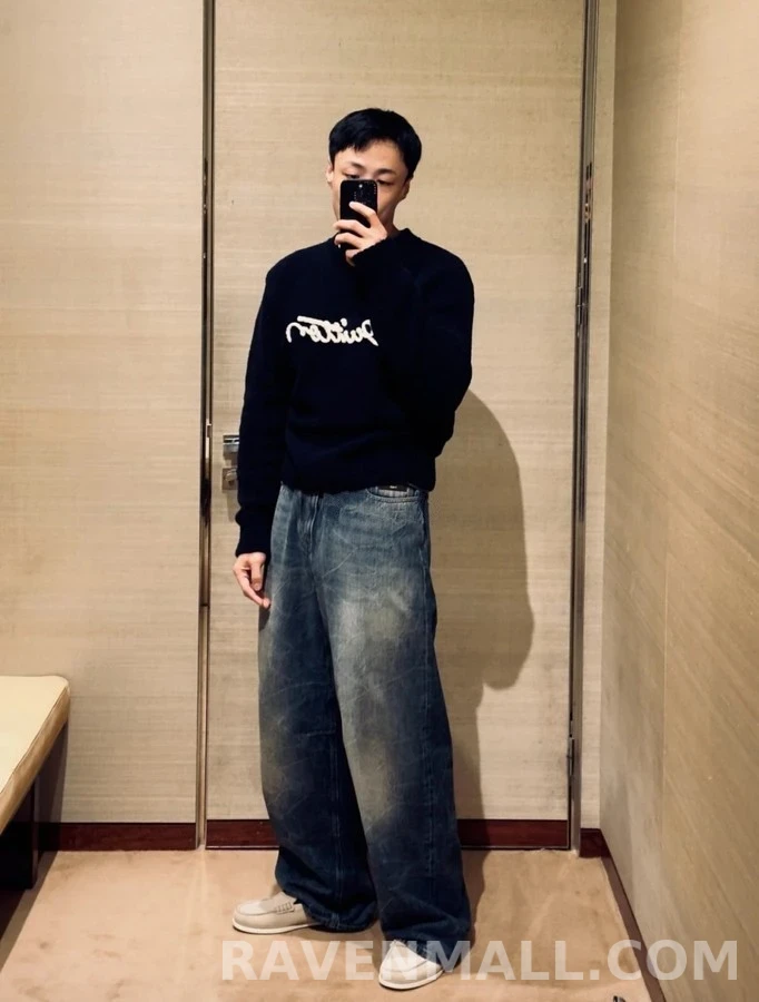 루이비통 루이비통 스크립트 로고 니트 긴팔 티셔츠 상세 이미지