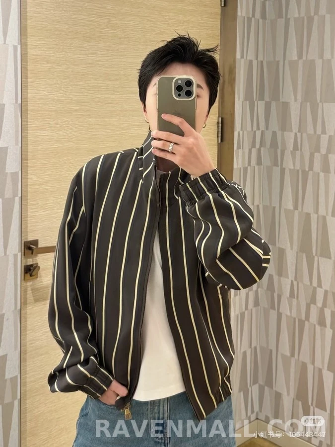 루이비통 루이비통 스트라이프 집업 자켓 상세 이미지