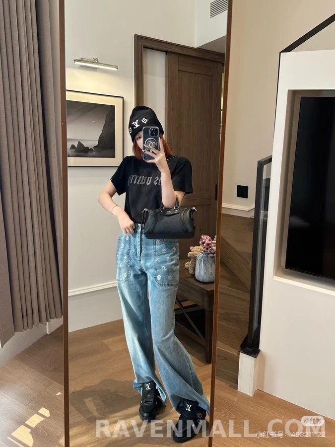 루이비통 루이비통 스팽글 로고 와이드 데님 팬츠 상세 이미지