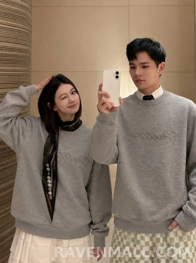 루이비통 루이비통 아트 시그니처 자수 맨투맨 상세 이미지