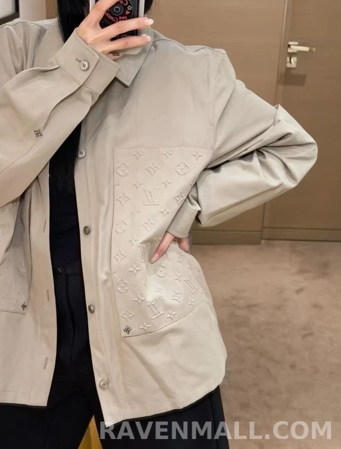 루이비통 루이비통 엠보싱 모노그램 자켓 상세 이미지