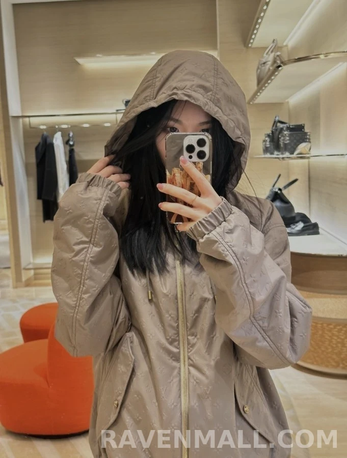 루이비통 루이비통 연결 패턴 후드 패딩 상세 이미지