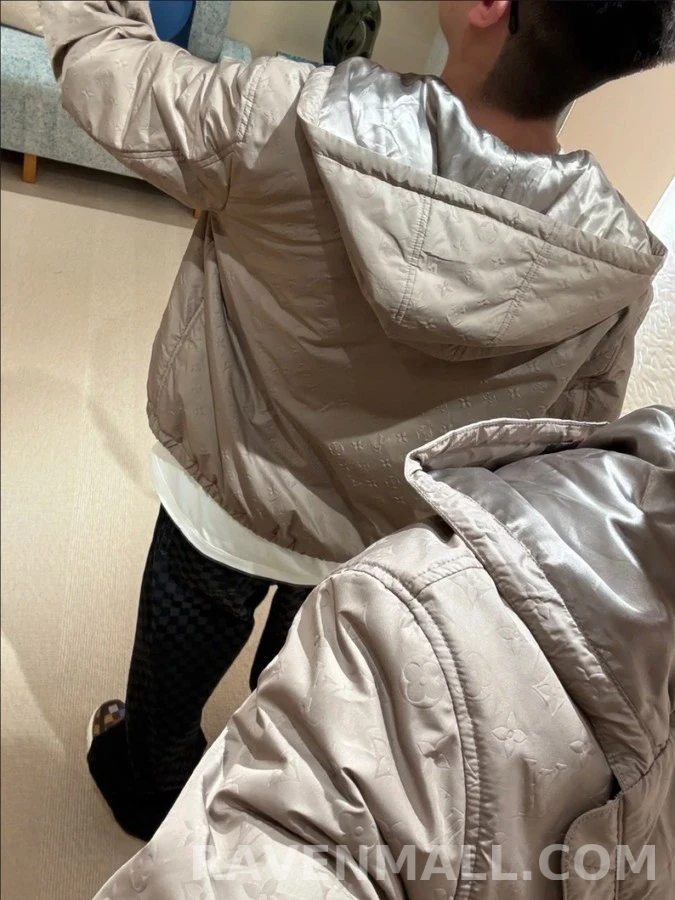 루이비통 루이비통 연결 패턴 후드 패딩 상세 이미지
